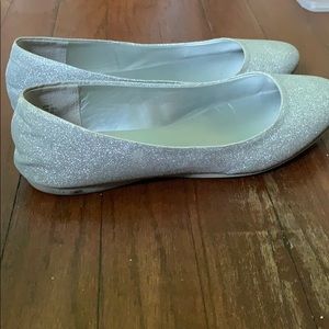 American Eagle drees shoes